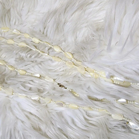 Vintage mother of pearl necklaces‎ - Picture 6 of 16